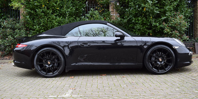 Porsche 911 Hire side